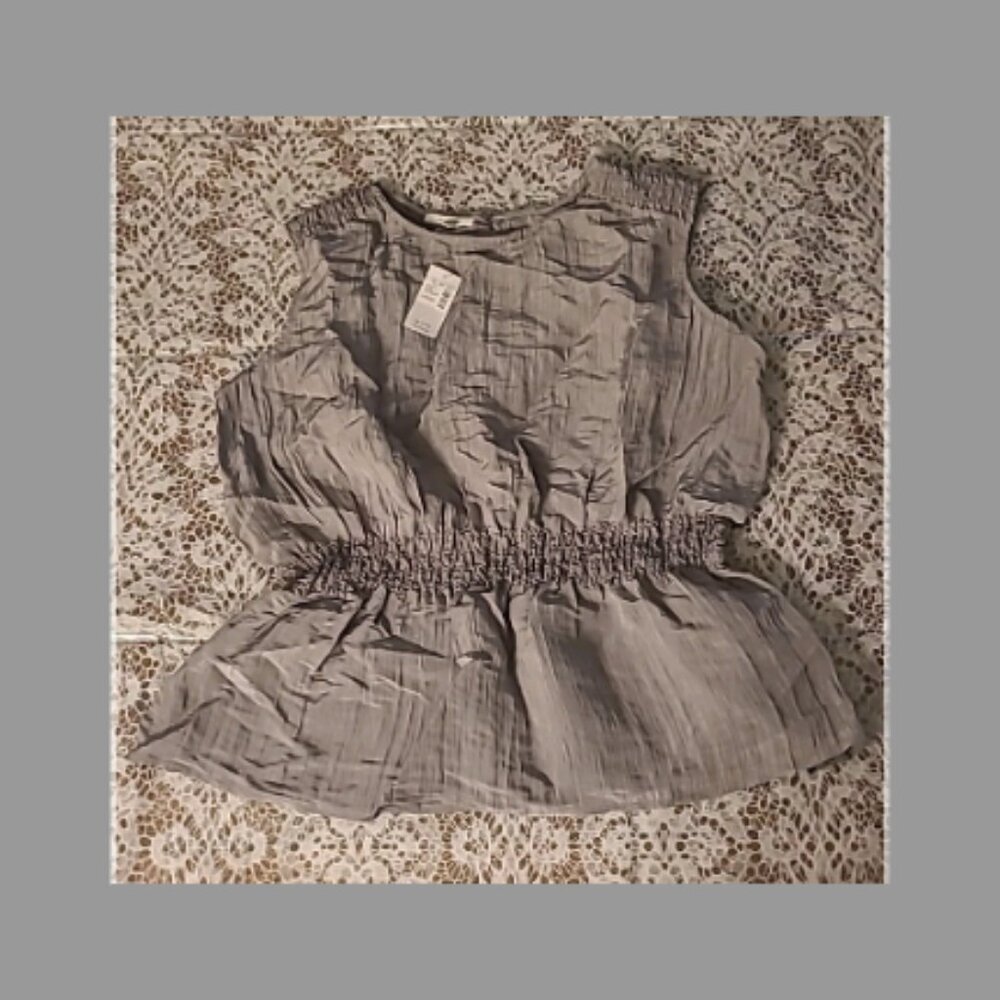 NWT Maurices Women’s Grey Polyester/nylon Casual Open Stretch Size L Blouse